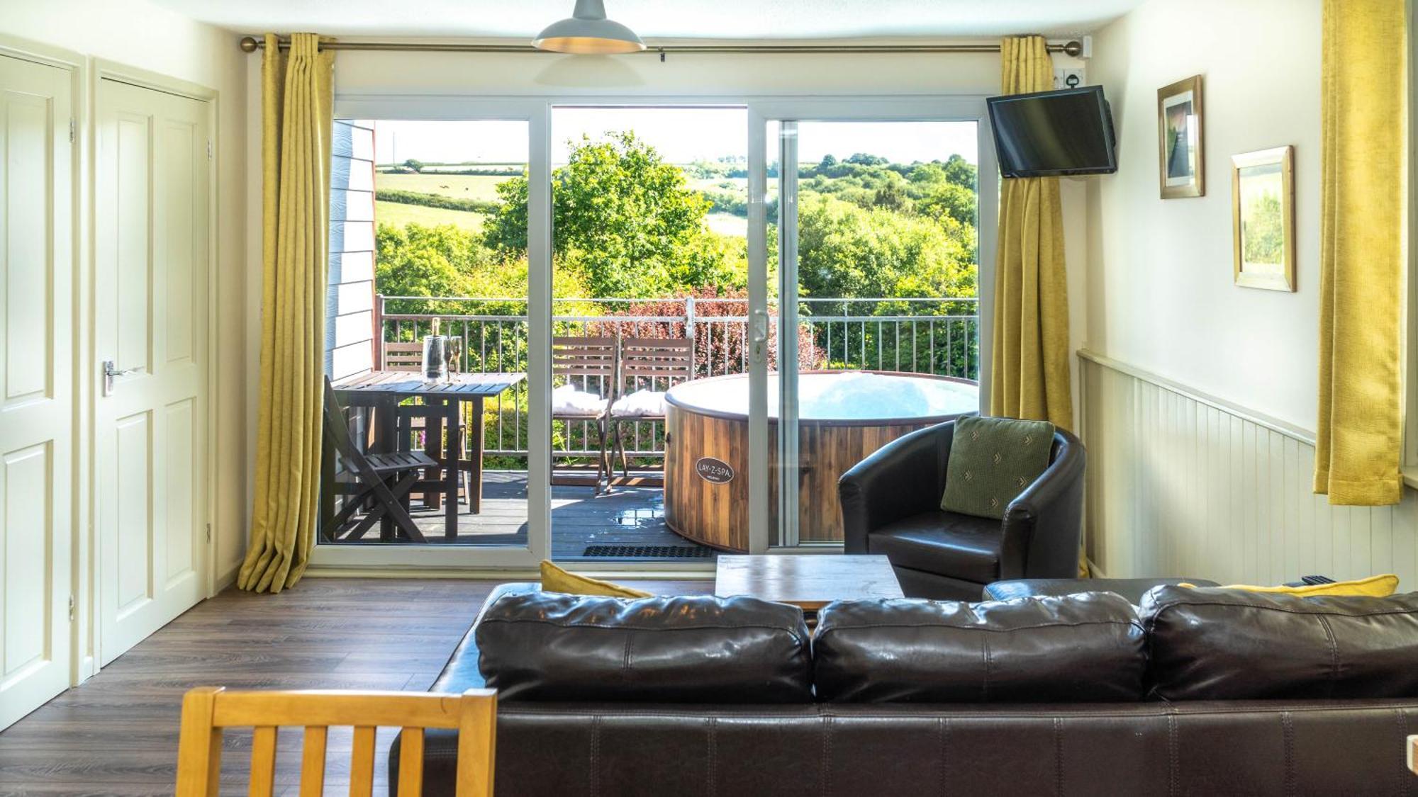 Ta Mill Cottages & Lodges - Meadowview Chalet 1 Лонсестон Экстерьер фото